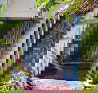 Cottesloe Artists Beach Retreat - Australian Directory