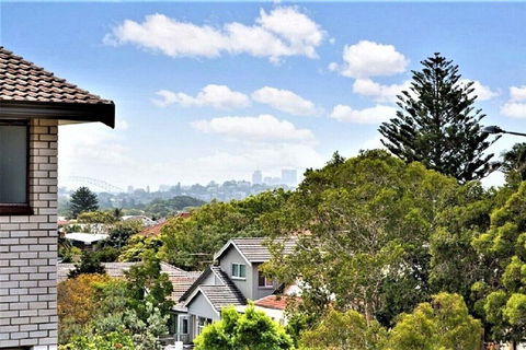 Bondi Beach Oasis - Australian Directory 1