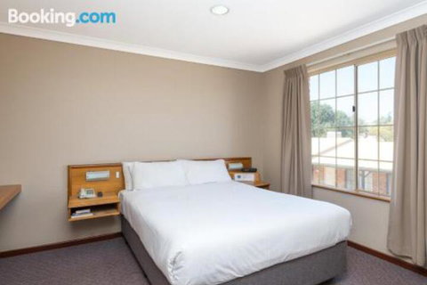 MIDAS MOTEL KALGOORLIE - Australian Directory 6