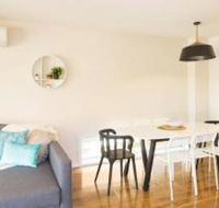 New Designer Home  Parking  Close to Airport - Australian Directory