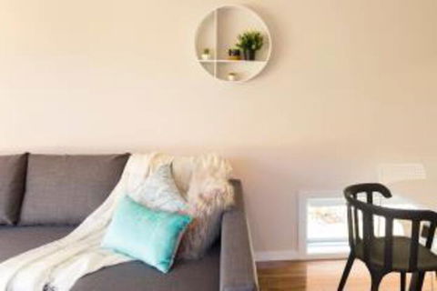 New Designer Home + Parking + Close To Airport - Australian Directory 1