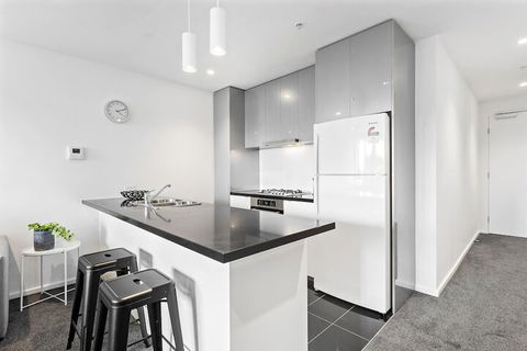 SONYA, 2BDR Southbank Apartment - Australian Directory 4