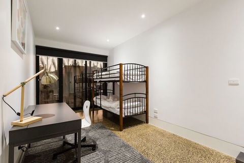 SOPHIA, 2BDR North Melbourne House - Australian Directory 3