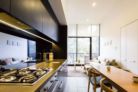 GEORGE, 1BDR North Melbourne Apartment - Australian Directory 4