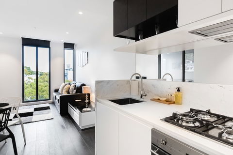 ESTHER, 2BDR South Yarra Apartment - Australian Directory 1