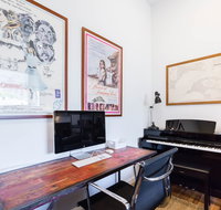 MURRAY 1BDR Fitzroy Apartment - Australian Directory