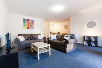 DAWN, 2BDR Carlton Apartment - Australian Directory 0