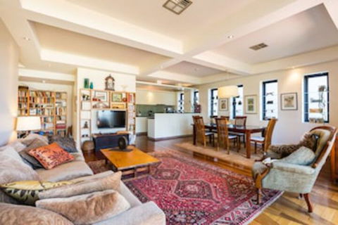 BELLE, 2BDR Melbourne Apartment - Australian Directory 0