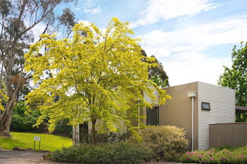 Daylesford Spa Villa 5 - Australian Directory 0