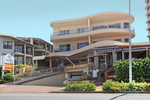 Coolum Baywatch Luxury Style Penthouse Linen Included WIFI 500 Bond - Australian Directory 3