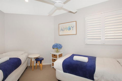 Coolum Baywatch Luxury Style Penthouse Linen Included WIFI 500 Bond - Australian Directory 1