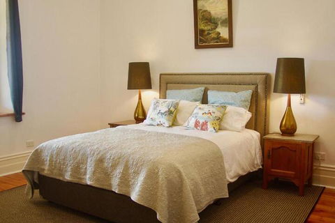 Scobie Lane Retreat - Australian Directory 6