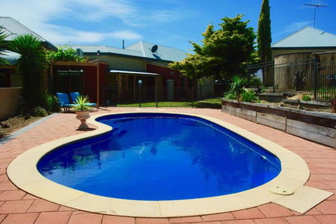 Scobie Lane Retreat - Australian Directory 7