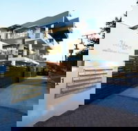 Maggies Beachfront Apt. 9 - Australian Directory