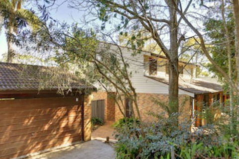 Barefoot Beach House - Shoal Bay - Australian Directory 0