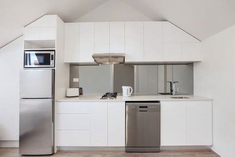 Bondi Beach Studios - Australian Directory 3