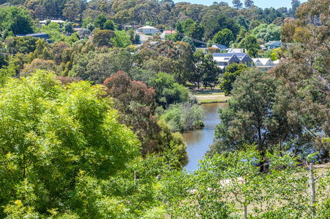 Balconies Lakeside - Australian Directory 5