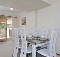 Beachcomber at Fingal Bay - Australian Directory