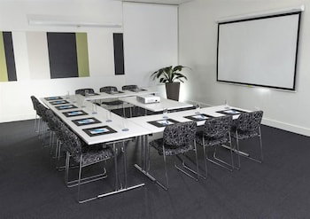 Broadbeach On The Park - Q Stay - Australian Directory 3