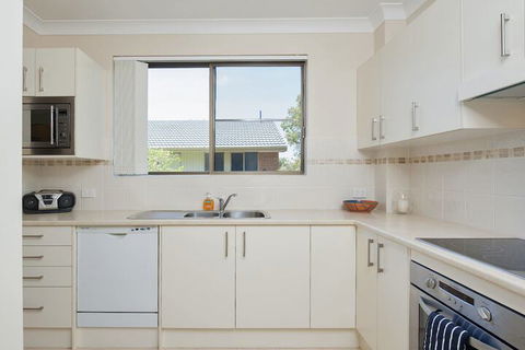 Victory Court Unit 3 / 3 Columbia Close - Australian Directory 3
