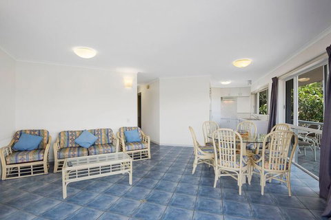 Kings Mariner Apt 14 - Australian Directory 1