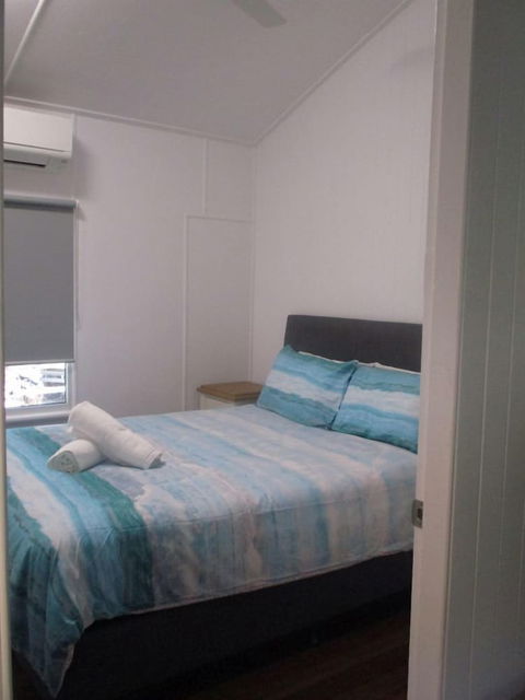 Dandaloo Gardens - Australian Directory 0