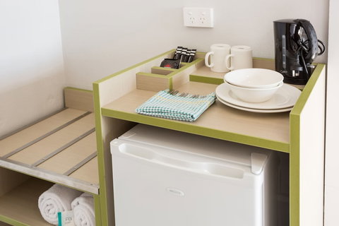 Nightcap At Emerald Star Hotel - Australian Directory 0