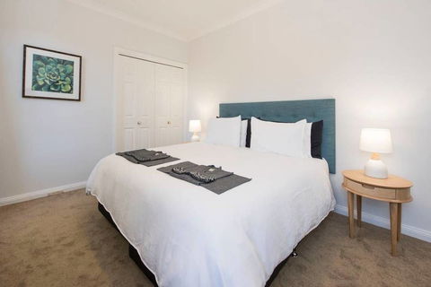 Peppertree Hill Luxury Farm Accomodation - Australian Directory 4