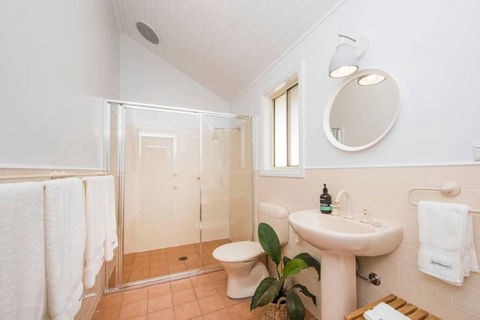 Peppertree Hill Luxury Farm Accomodation - Australian Directory 6