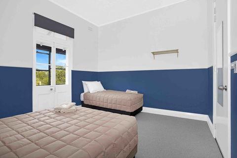 Royal Hotel Wyong - Australian Directory 0