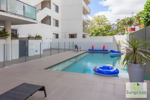 Theodore Apartments - Australian Directory 5