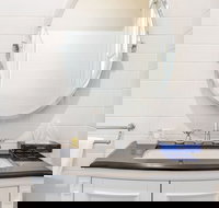 Grandview Accommodation - The Flaxley Apartments - Australian Directory