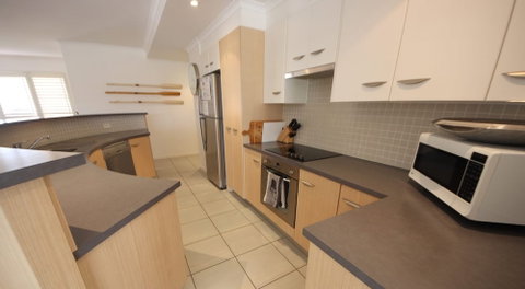 Jubilee Apartment No 10 - Australian Directory 2