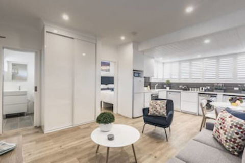 Quiet Spacious Apt With AIR CONDITIONING & Netflix - Australian Directory 0