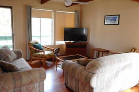 Villa Davoll At Hat Head - Australian Directory 0