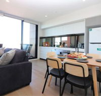 Queen of Northcote Views Rejuvenate Stays - Australian Directory