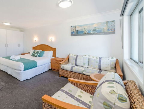 Adrift Apartments - Australian Directory 6