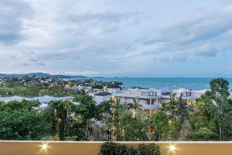 Views From Golden Orchid - Airlie Beach - Australian Directory 1