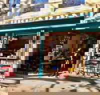 3 Storey Home Close Walk To Fox Studios SCG  City - Australian Directory