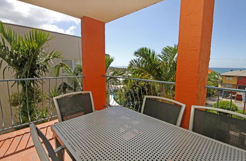Unit 4 Cooltoro Court Coolum Beach - Australian Directory 3