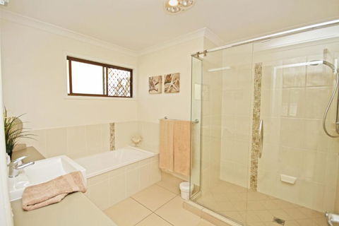 22 Sorrento Avenue Coolum Beach Linen Supplied PET FRIENDLY 500 BOND - Australian Directory 1
