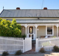 Albert Cottage - Australian Directory