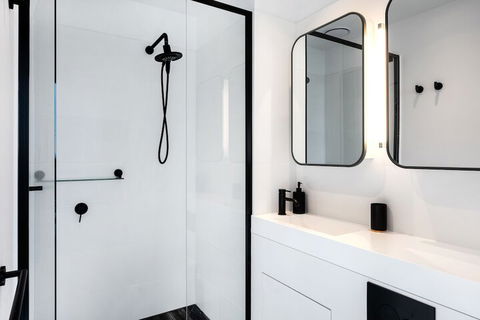 Victoria One Suites - Australian Directory 7