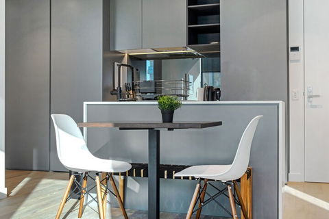 Victoria One Suites - Australian Directory 1