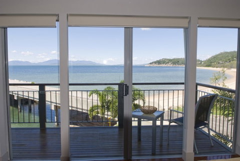 Magnetic Docks Townhouse 1 - Australian Directory 3