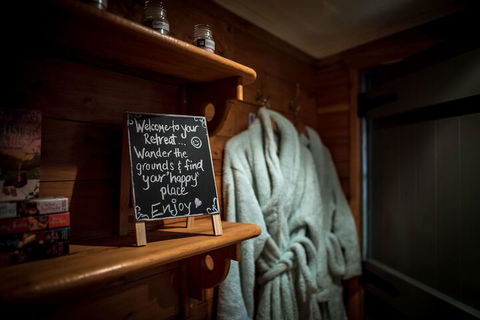 Guide Falls Cottage - Australian Directory 1