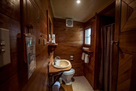 Guide Falls Cottage - Australian Directory 2