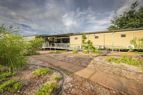 Victoria Accommodation Village - Australian Directory 0