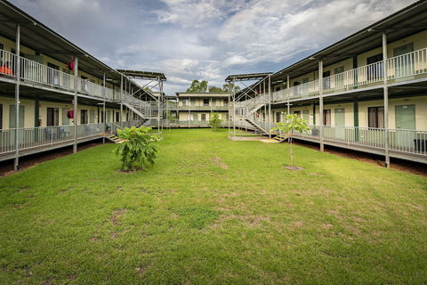 Victoria Accommodation Village - Australian Directory 4