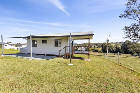 Valley Cabins By The Creek - Australian Directory 6